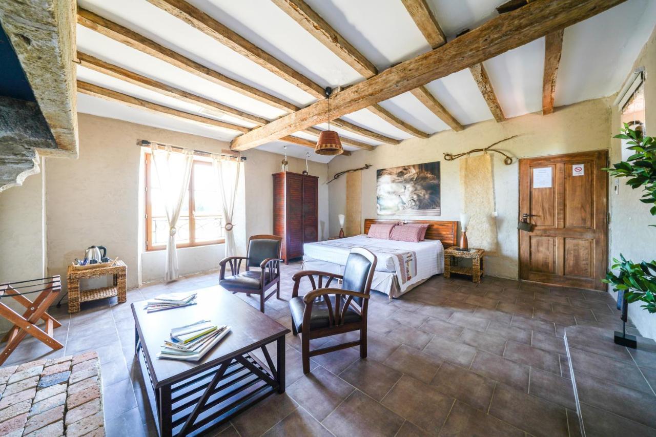 Le Mas D'Anjou Hotell Tigné Exteriör bild