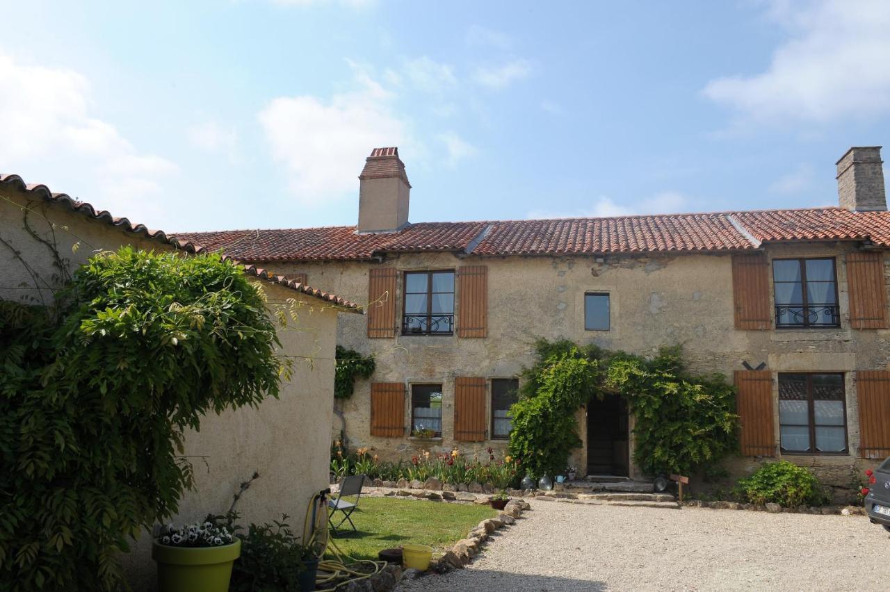 Le Mas D'Anjou Hotell Tigné Exteriör bild